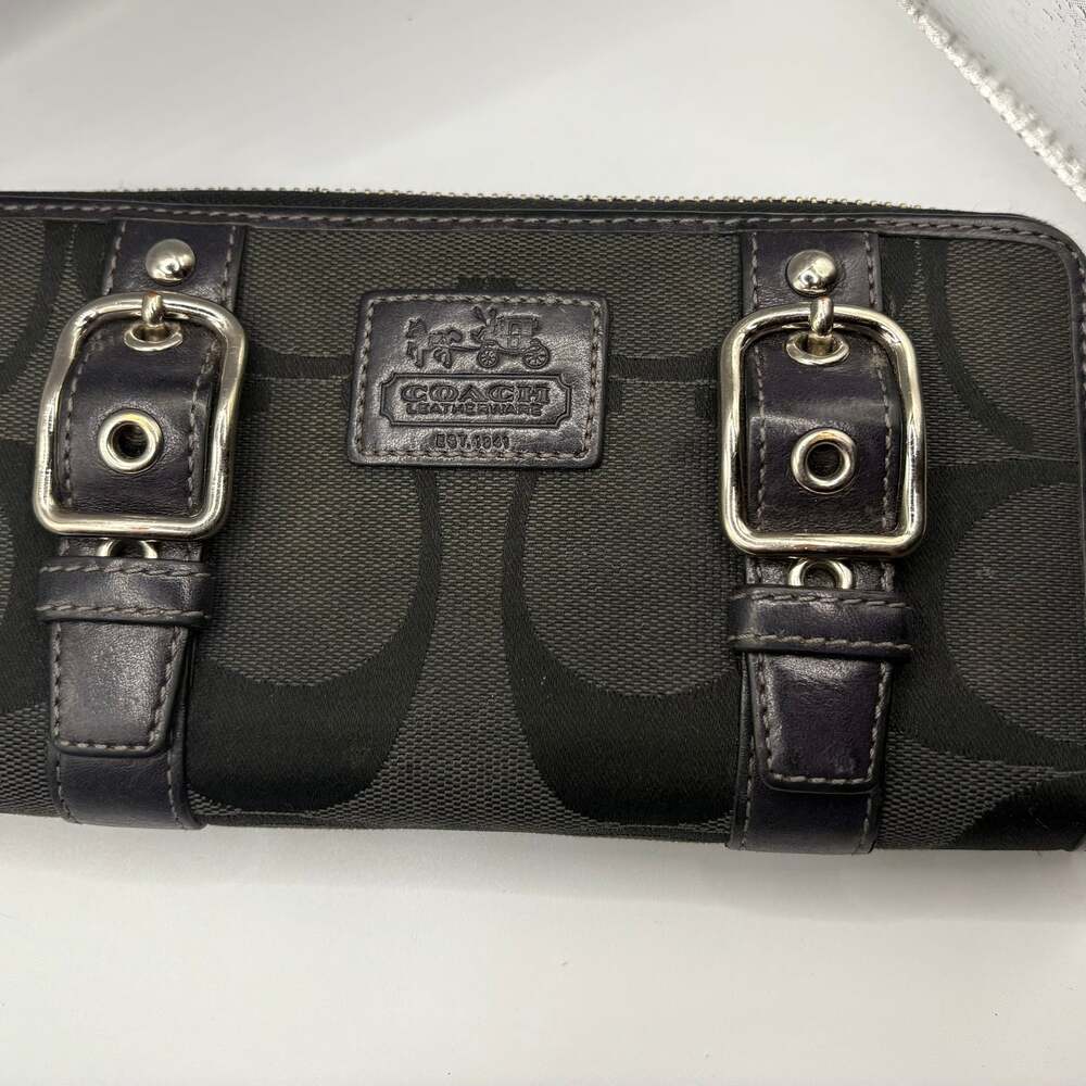 COACH Zoe Signature C Zip Clutch Jacquard W Buckles Black Wallet